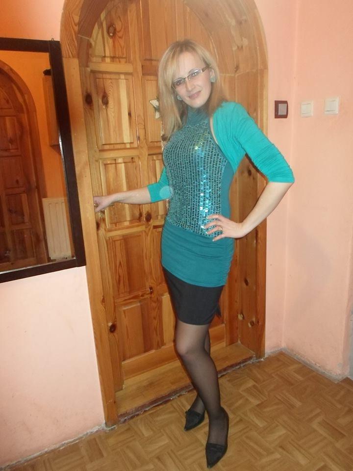 25P sexy females in tights pantyhose nylons 7
