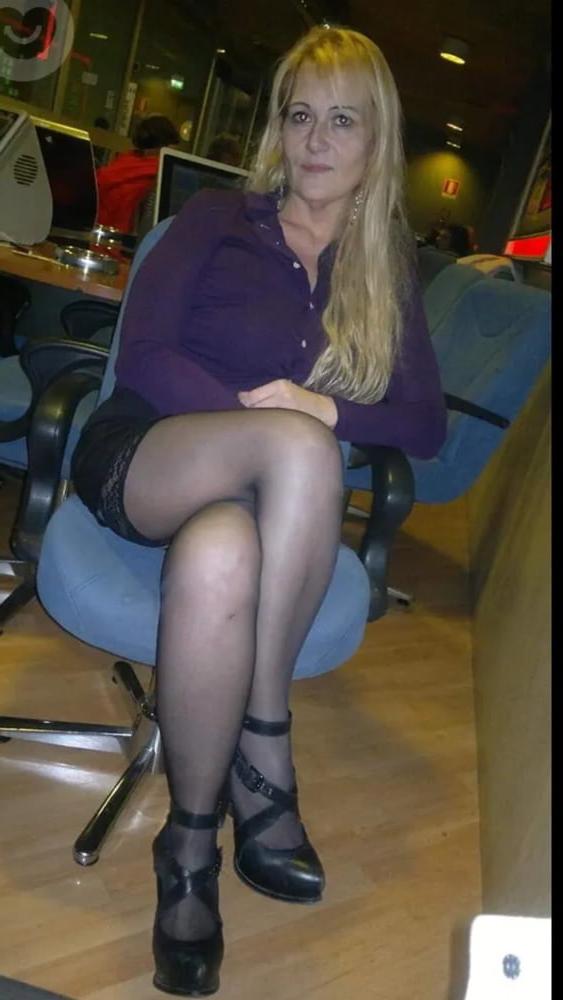 25P Best slut pantyhose 1
