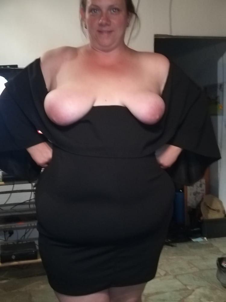 16P Busty Mature