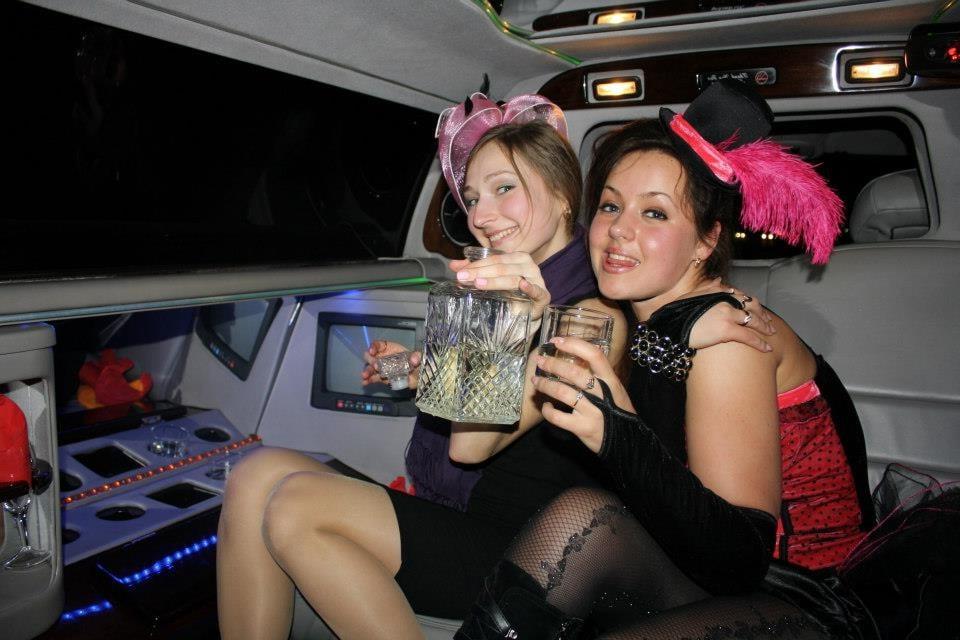 25P sexy females in tights pantyhose nylons 6