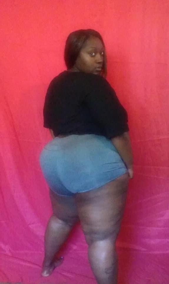 15P She Can Get The Dick 11