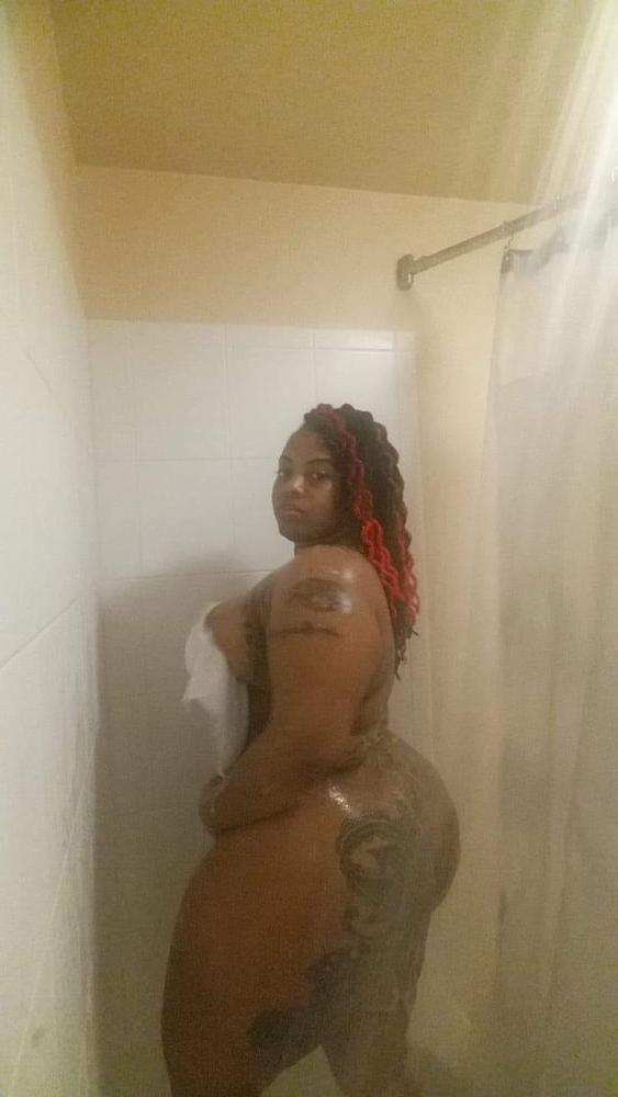 15P She Can Get The Dick 11