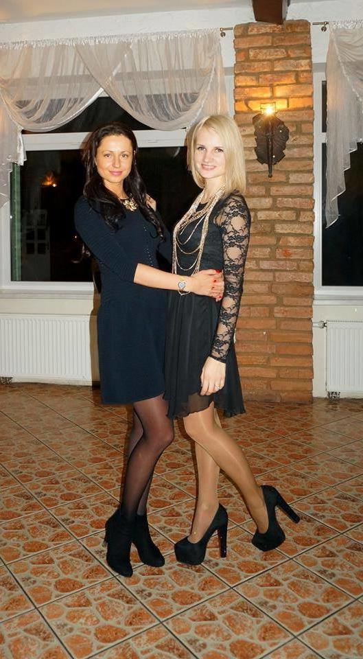 25P sexy females in tights pantyhose nylons 4