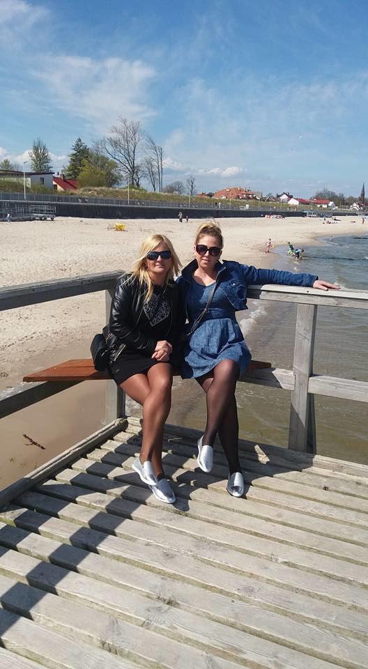 25P sexy females in tights pantyhose nylons 4