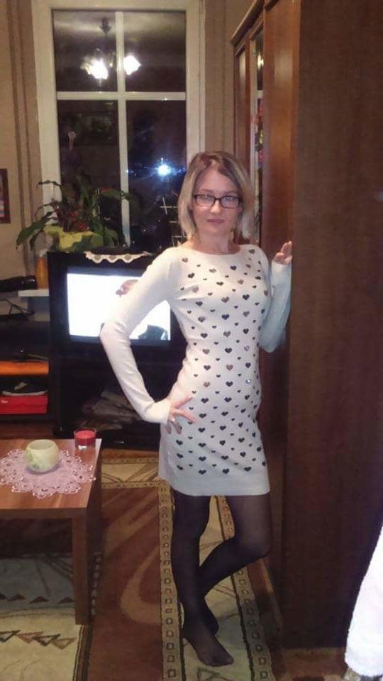 25P sexy females in tights pantyhose nylons 4