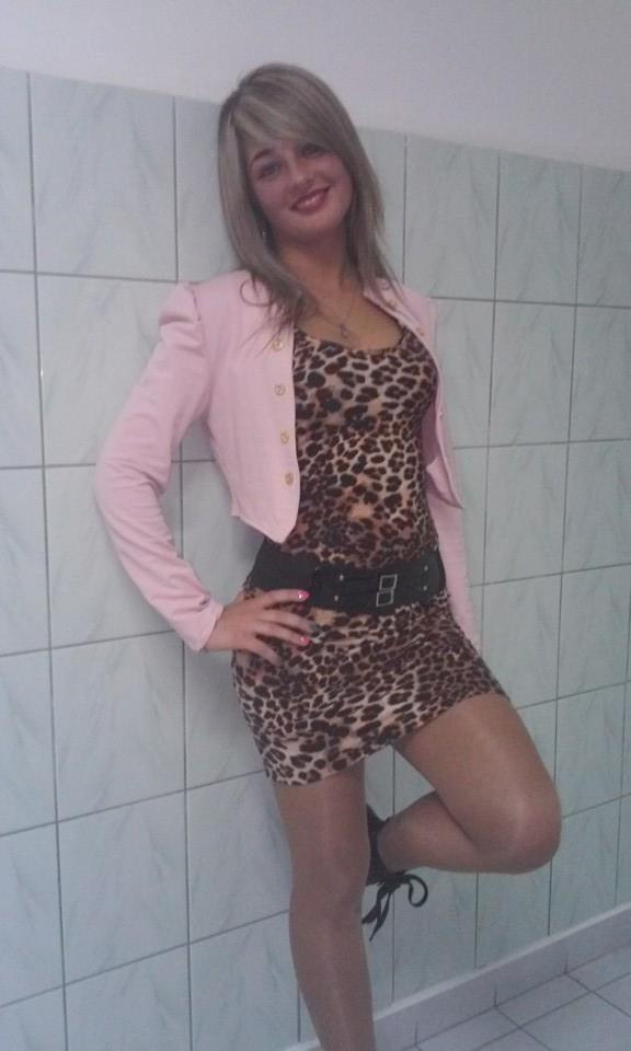 25P sexy females in tights pantyhose nylons 8