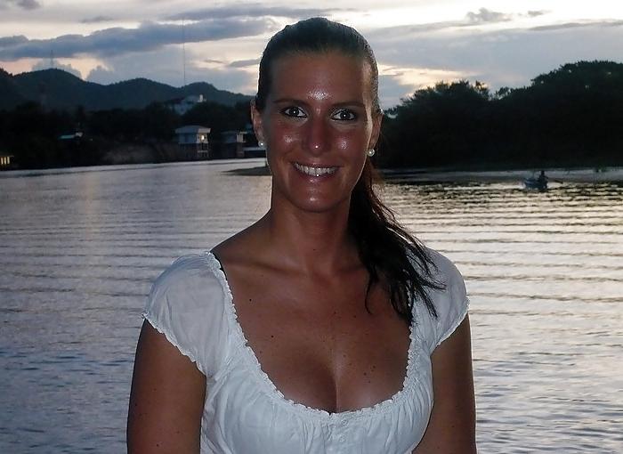 25P Girl from facebook Cynthia. dirty comments