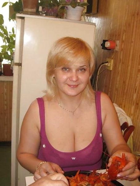 9P Busty russian milf 1