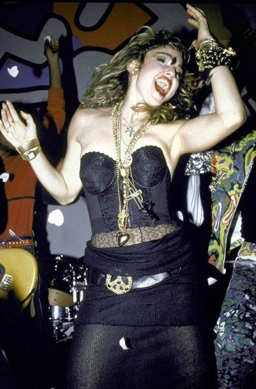 25P 80's disco style: Madonna