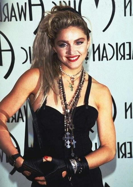 25P 80's disco style: Madonna