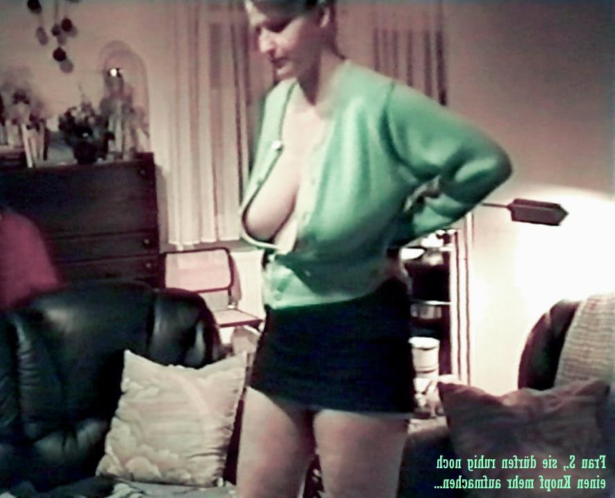 15P SAG - Show your cleavage, busty slut! 04