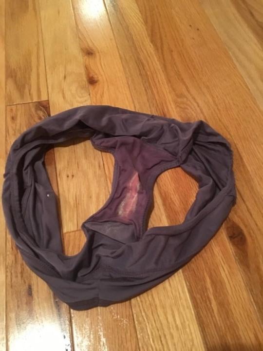 25P Dirty panties 2