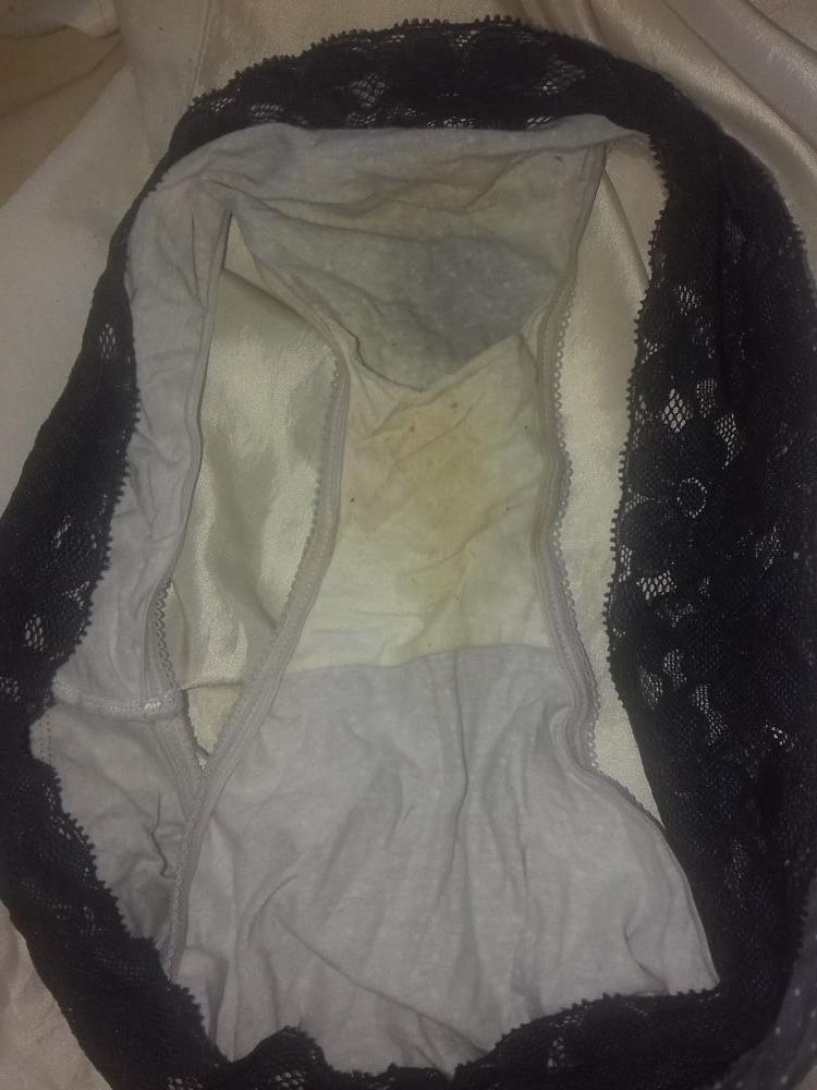 25P Dirty panties 2