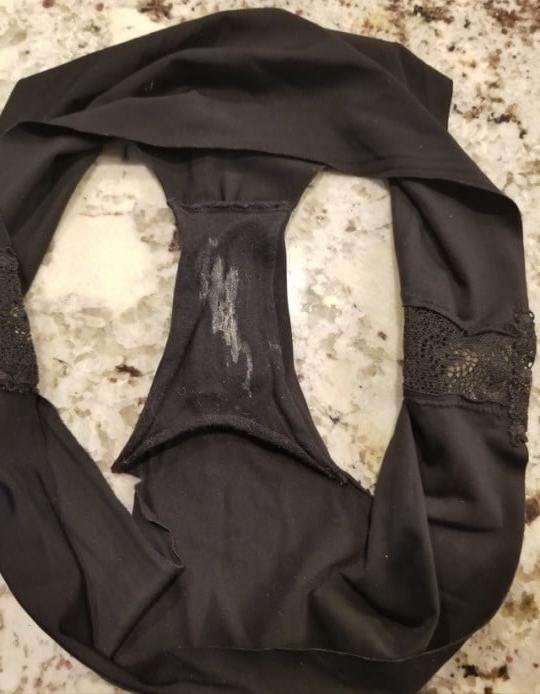 25P Dirty panties 2