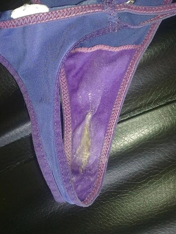 25P Dirty panties 2