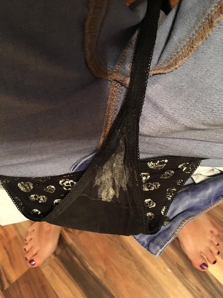 25P Dirty panties 2