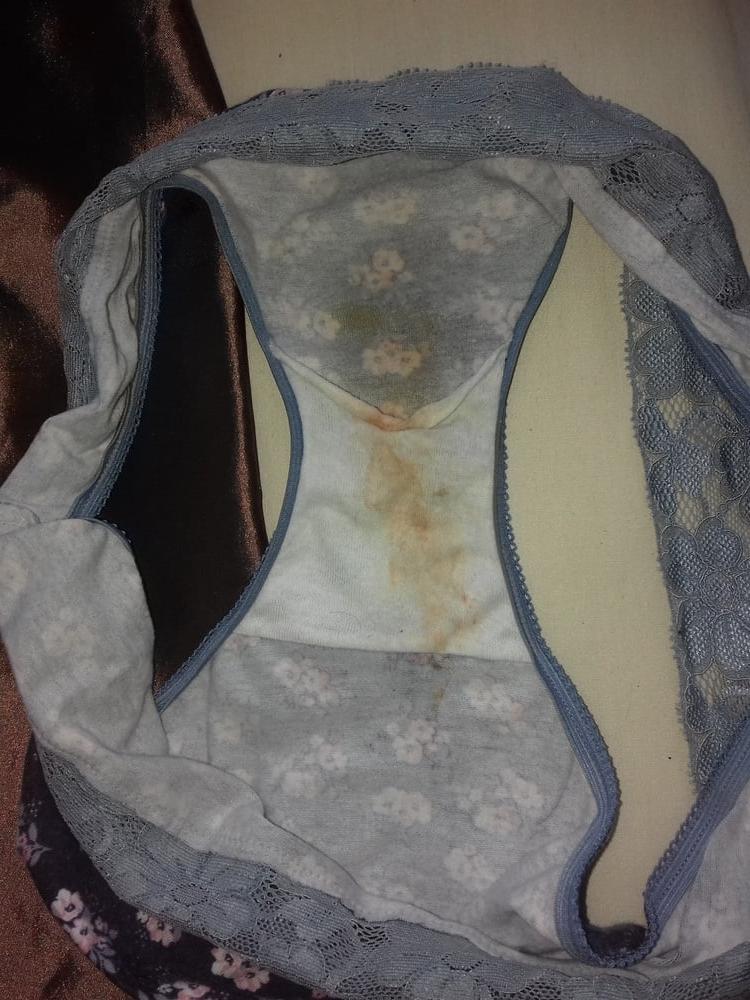 25P Dirty panties 2