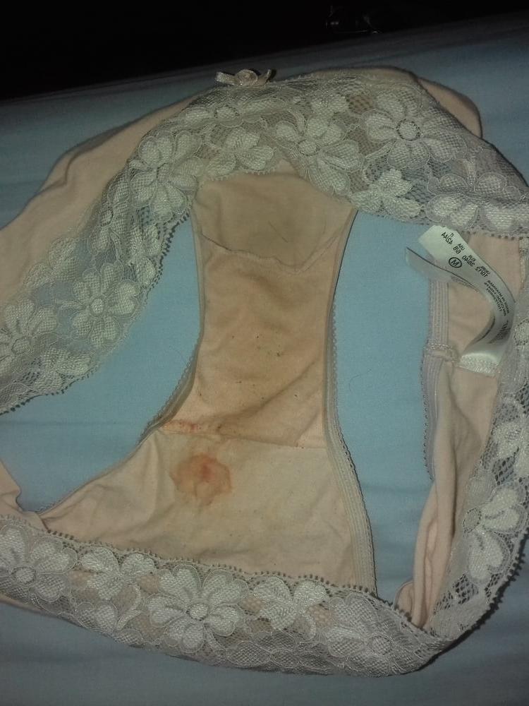25P Dirty panties 2