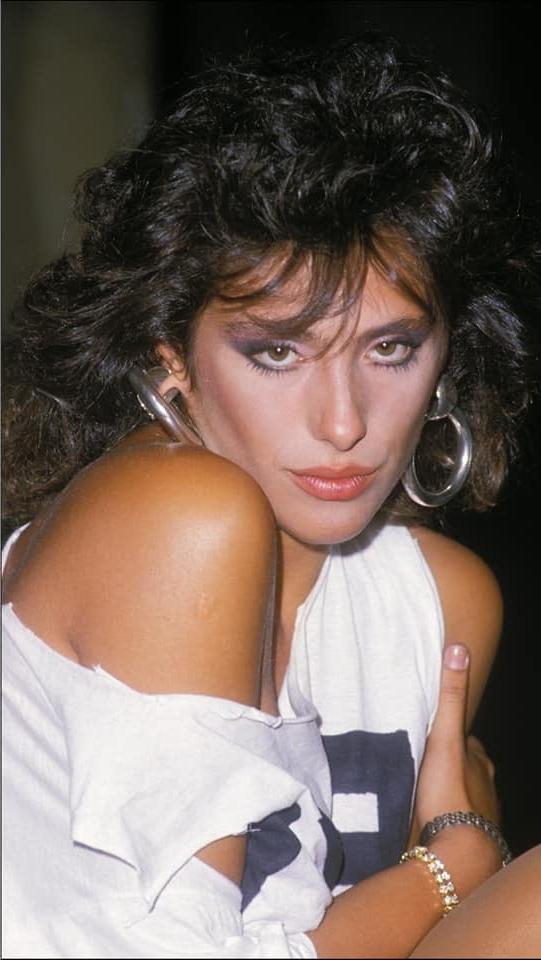 25P 80's disco style: Sabrina