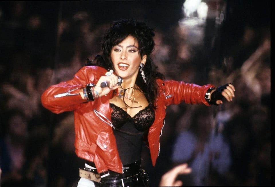 25P 80's disco style: Sabrina