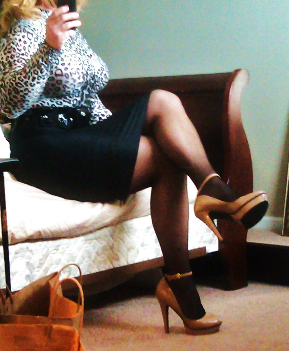 8P Dressing 4 work (Maybe a peak under tight skirt??)