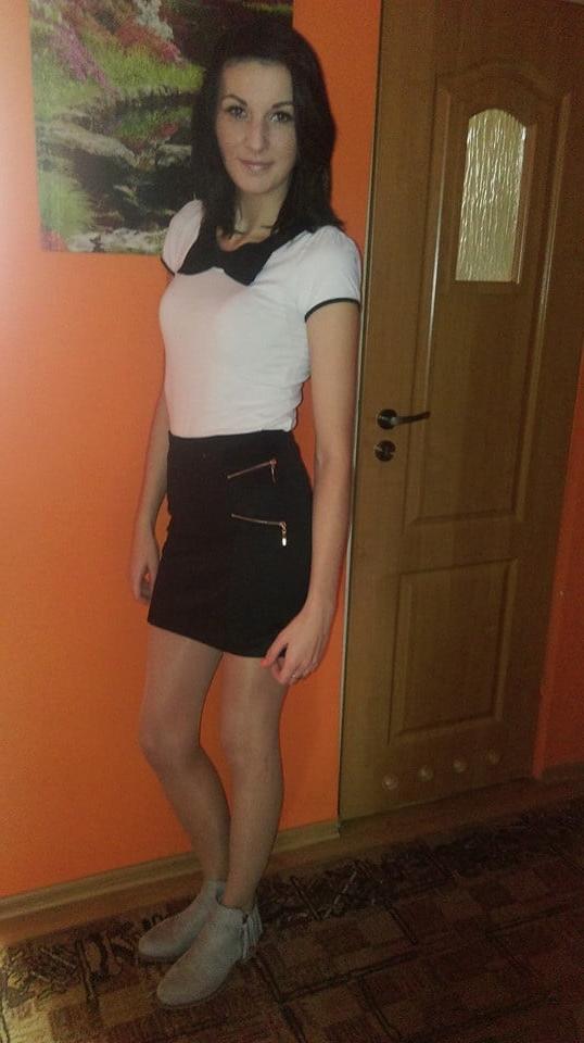 25P sexy females in tights pantyhose nylons 1