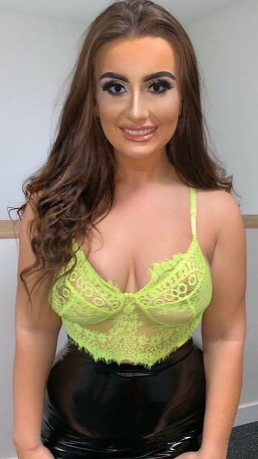 25P How real sluts dress 9