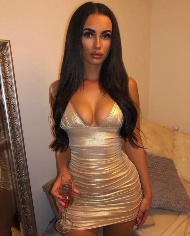 25P How real sluts dress 9