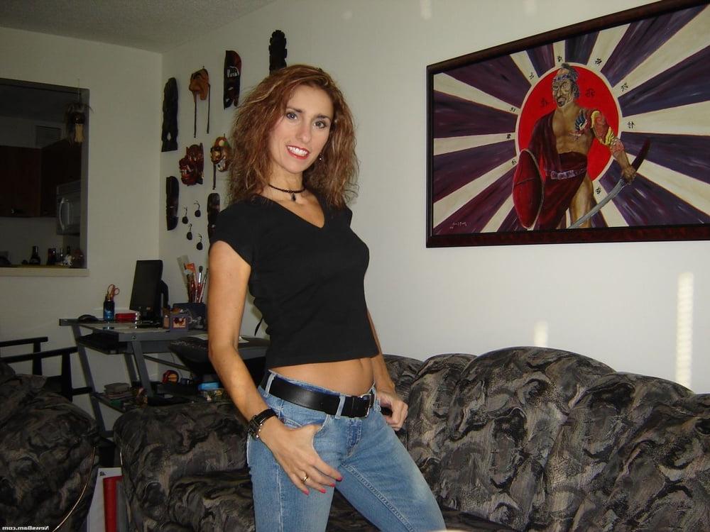 25P French MILF solo - 1
