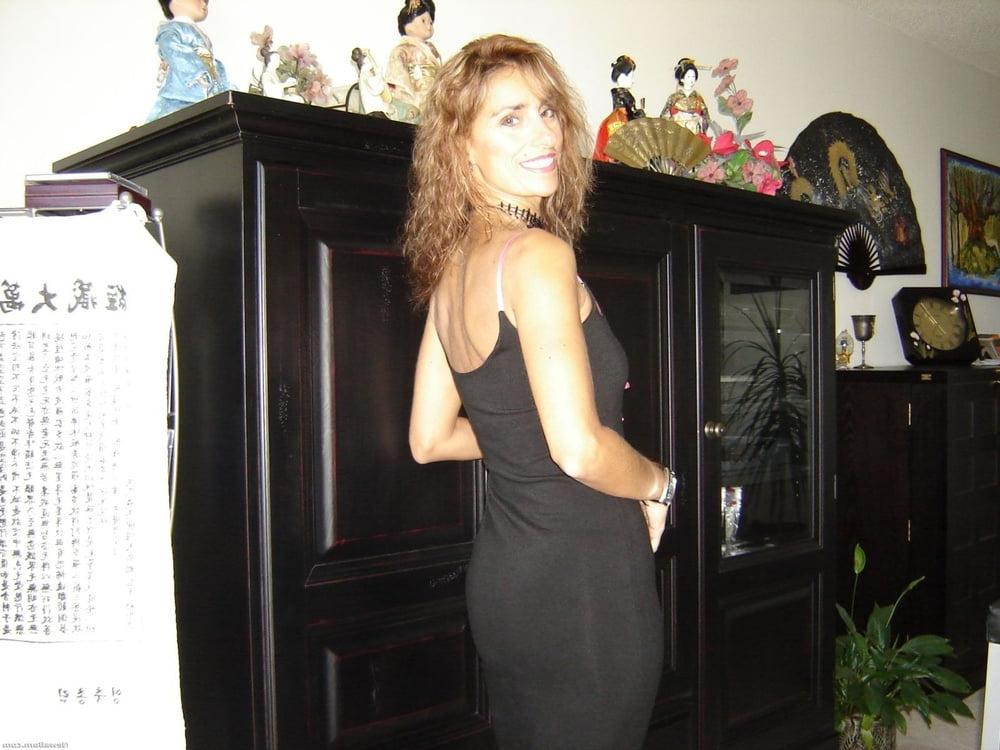25P French MILF solo - 1