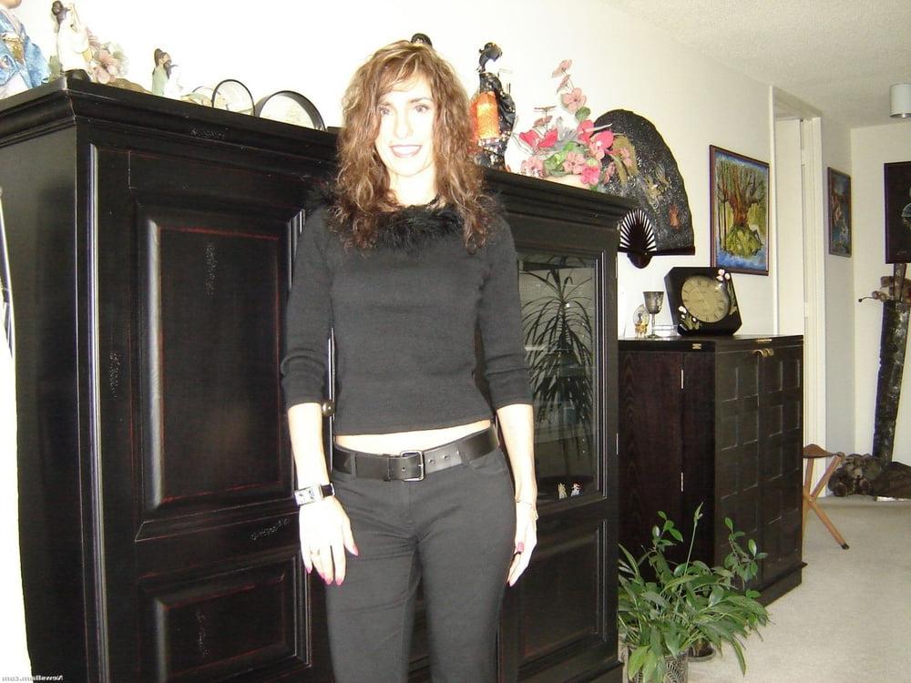 25P French MILF solo - 1