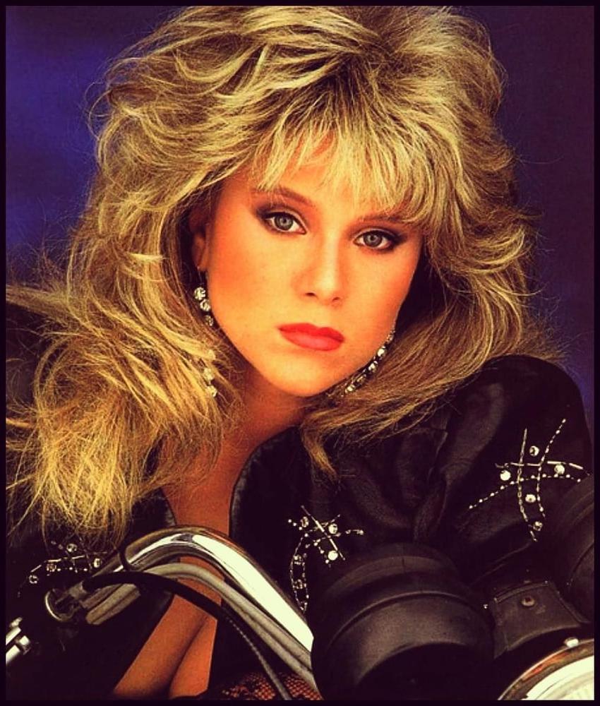 15P 80's disco style: Samantha Fox