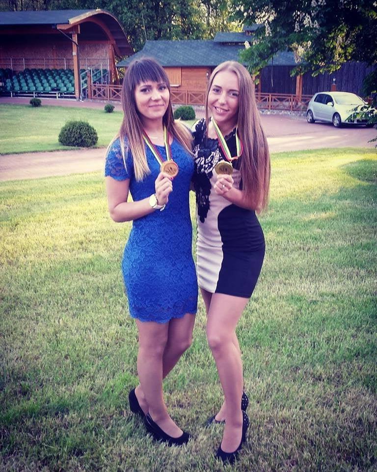 25P sexy females in tights pantyhose nylons 3