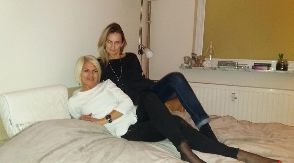 25P sexy females in tights pantyhose nylons 3