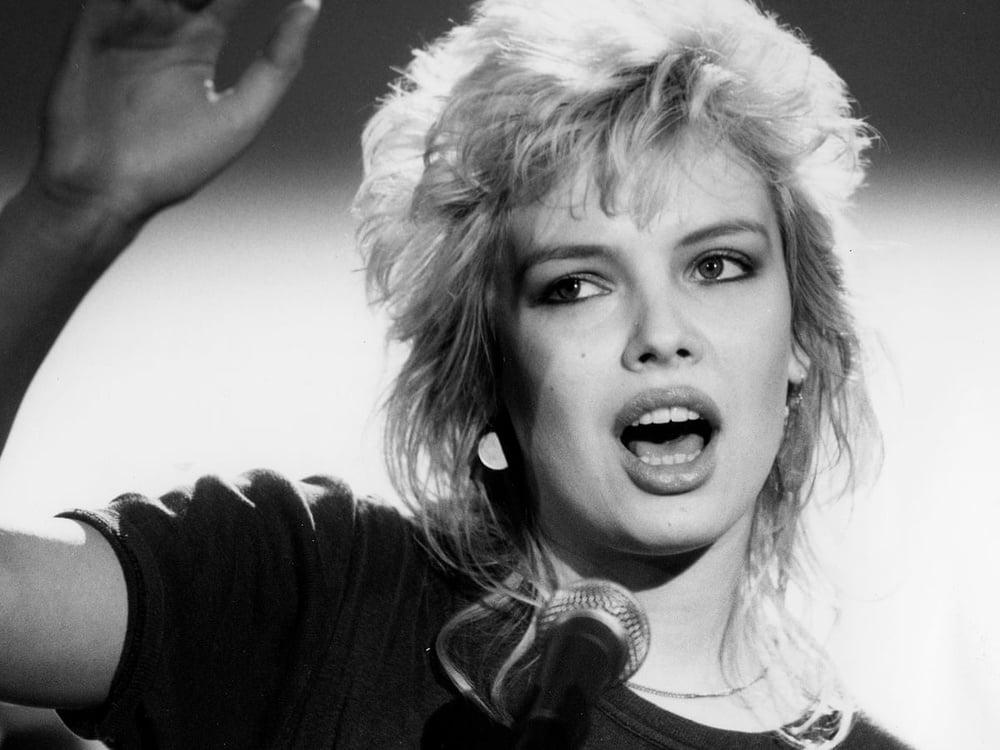 25P 80's disco style: Kim Wilde