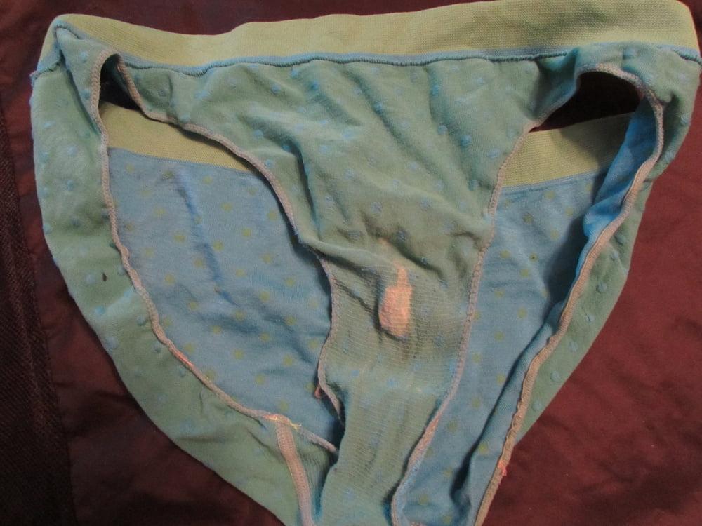 25P 2020 DIRTY PANTIES