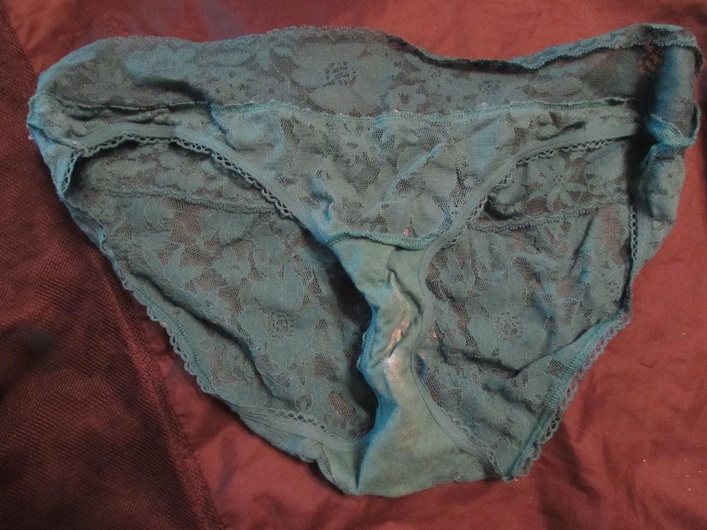 25P 2020 DIRTY PANTIES
