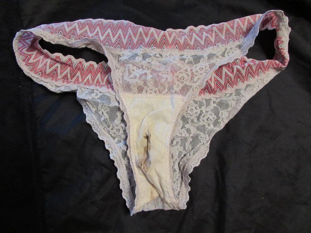 25P 2020 DIRTY PANTIES