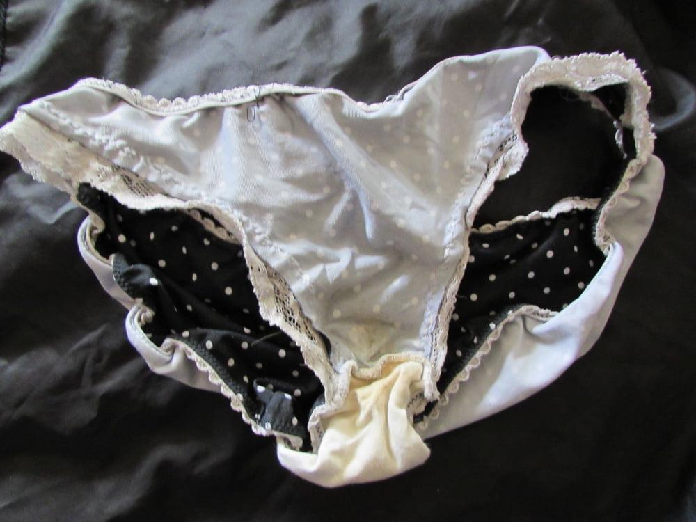 25P 2020 DIRTY PANTIES