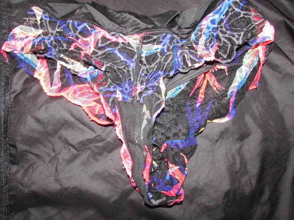 25P 2020 DIRTY PANTIES