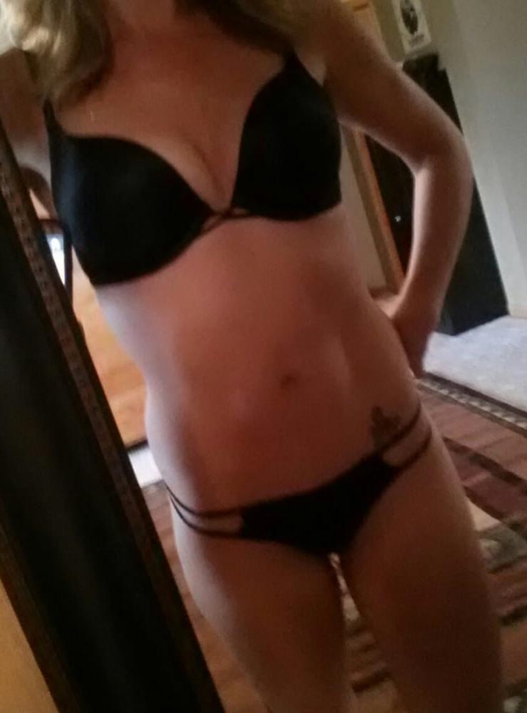 25P StaceyH  Blonde MILF Nice Tight Little Ass