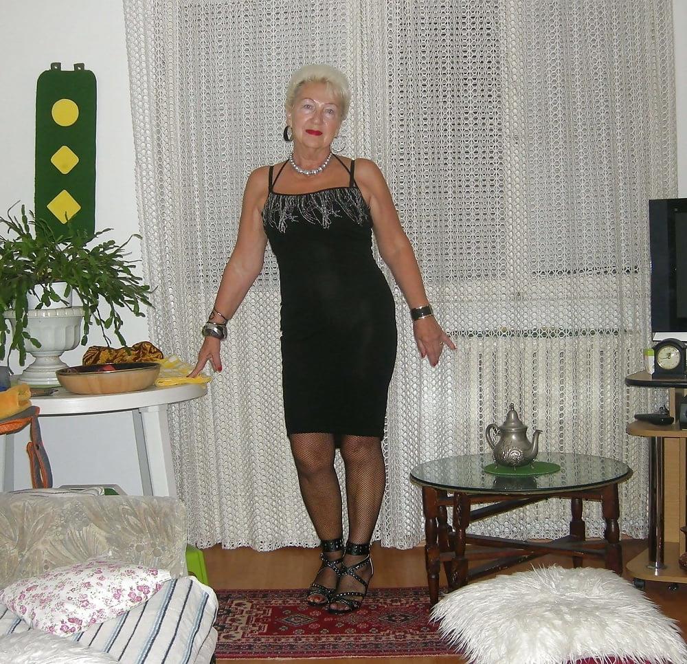 25P Pantyhose matures mix