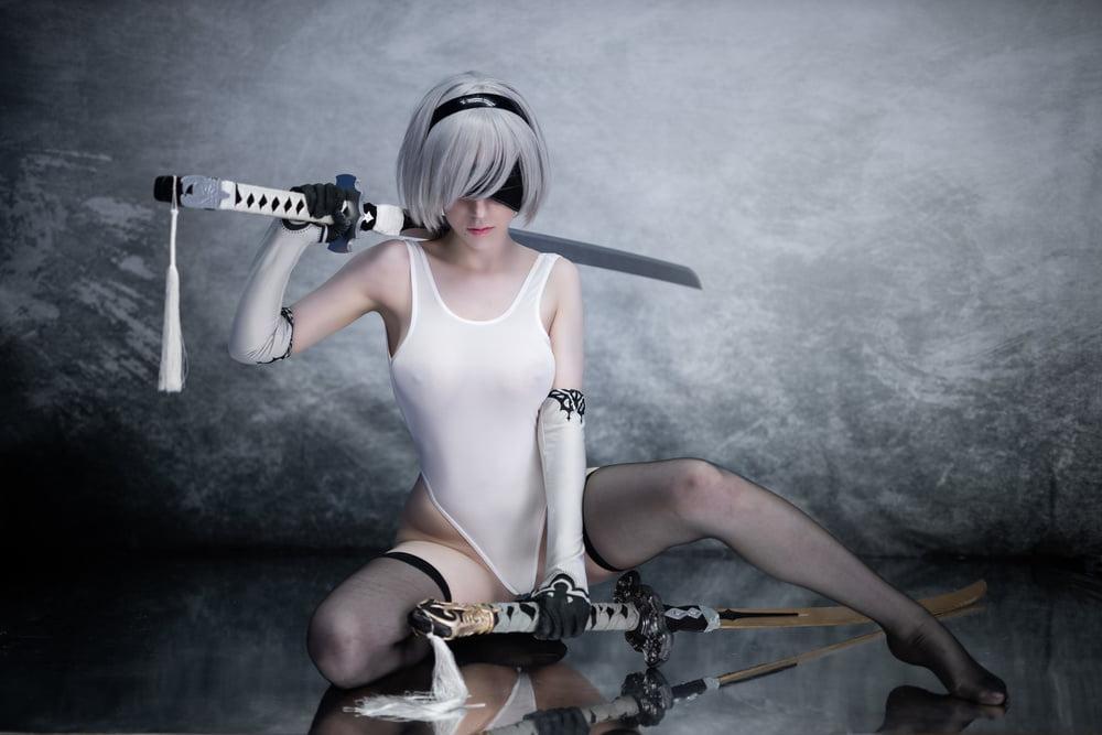 20P Lana 2B Cosplay