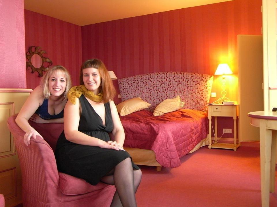 13P NADEGE 33 Y FRENCH WHORE FROM BREST