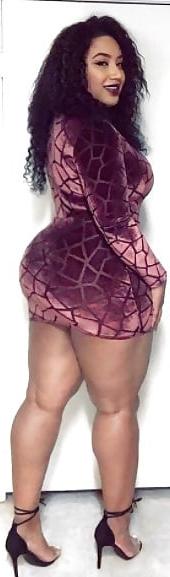 25P 69 wayz 4 women 2 dress according 2 men