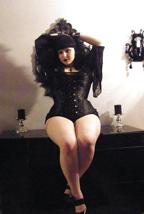 25P Corset 10!
