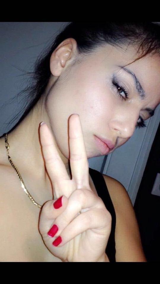 8P French whore exposed 2