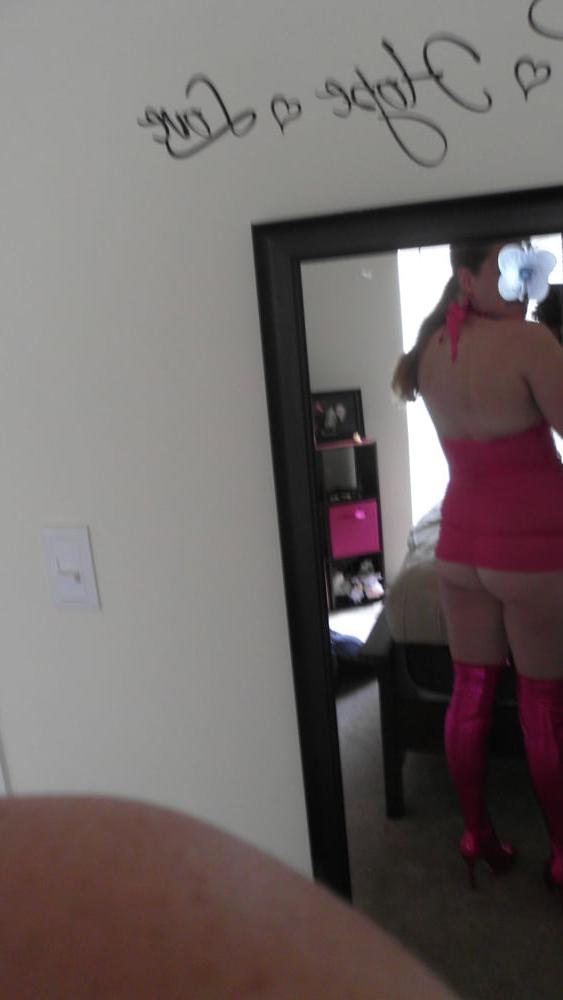 25P Women Need Exposure 889 - Busty Facial MILF