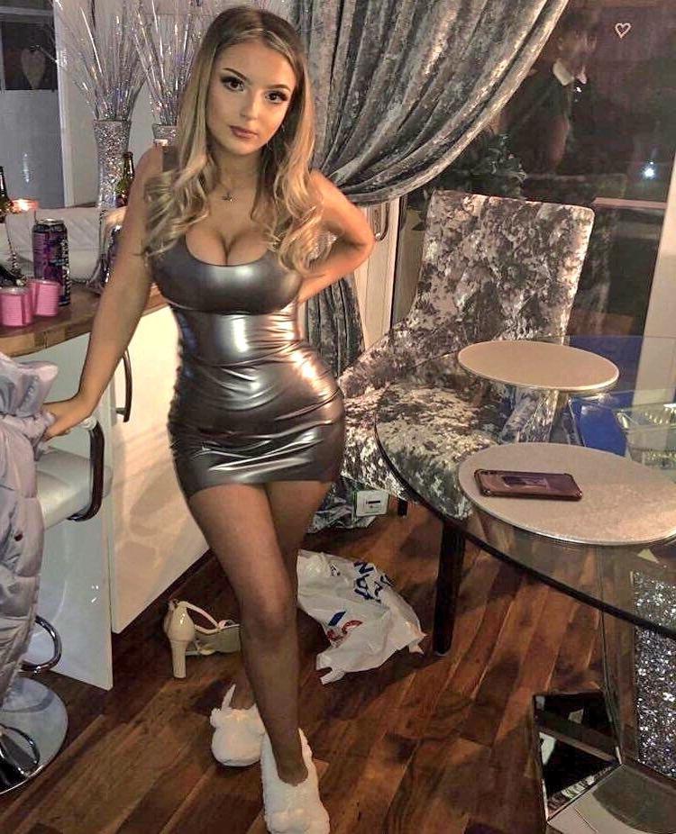 25P How real sluts dress 8
