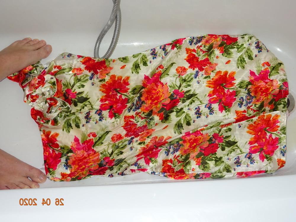 5P pissed on floral 3 dress